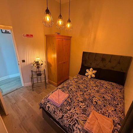 Victoria'S Dream Apartment Aberdeen Bagian luar foto