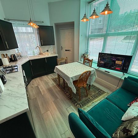 Victoria'S Dream Apartment Aberdeen Bagian luar foto